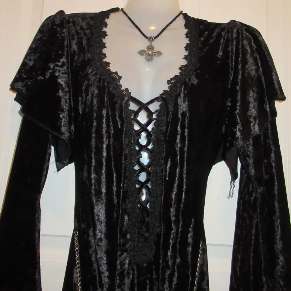 Vintage Crushed Velvet Goth Gown Bell Sleeves Dramatic Cross Chain Small EUC - Picture 3 of 15